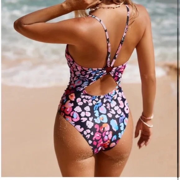 CUPSHE Multicolored Leopard Print One Piece Swimsuit Bathing Suit NWT Sz M - Picture 3 of 3